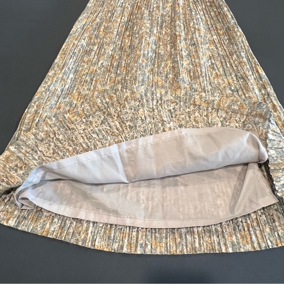 Vintage Pleated Lace Floral Midi Skirt - Picture 5 of 13